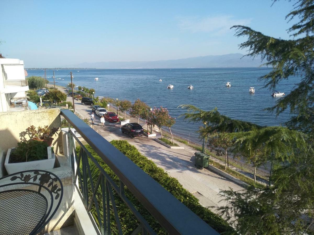 Mare E Monti1 Apartment Kamena Vourla Exterior photo